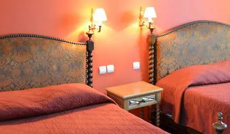 Hotell Du Cheval Blanc - Paris Marne La Vallee 4*