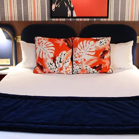 Hôtel Le Cheval Blanc Hotel 4*