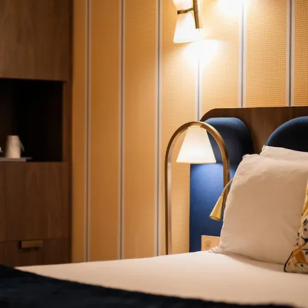 Hotel Du Cheval Blanc - Paris Marne La Vallee Disneyland Paris