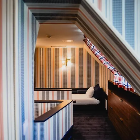 Hotel Du Cheval Blanc - Paris Marne La Vallee