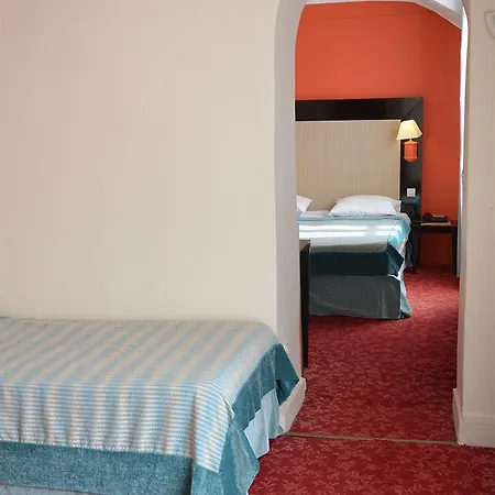 Hotel Du Cheval Blanc - Paris Marne La Vallee