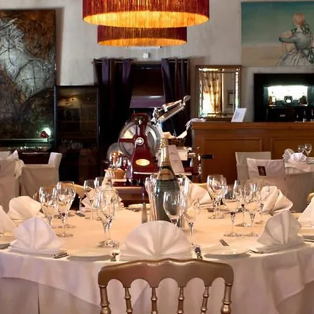 Hôtel Le Cheval Blanc