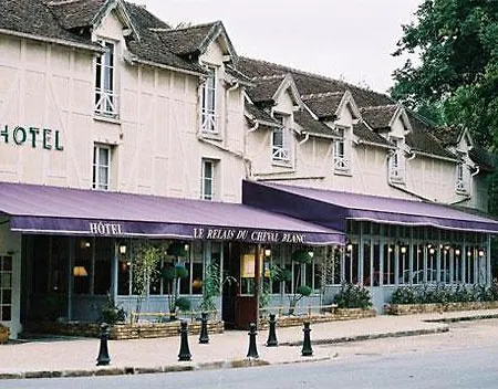 Hotell Du Cheval Blanc - Paris Marne La Vallee 4*