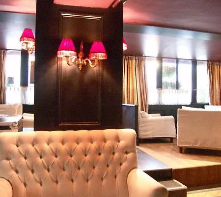 Hotel Du Cheval Blanc - Paris Marne La Vallee
