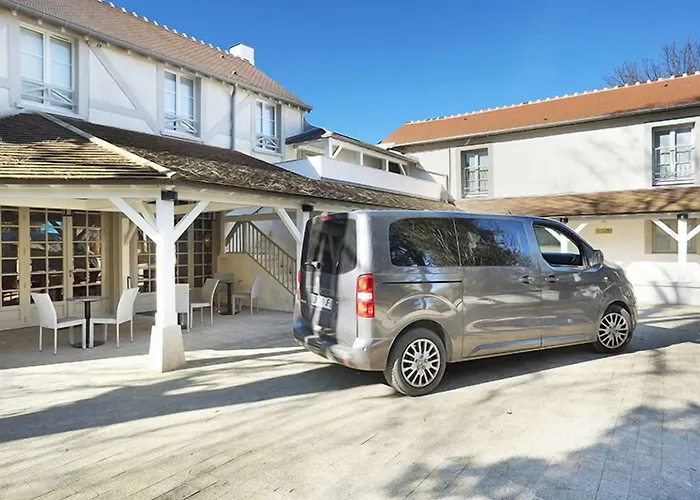 Du Cheval Blanc - Paris Marne La Vallee Disneyland Paris