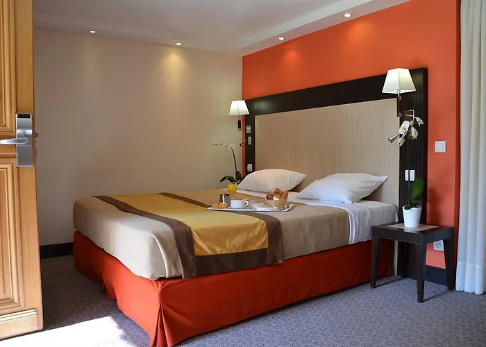 Hotel Du Cheval Blanc - Paris Marne La Vallee Disneyland Paris