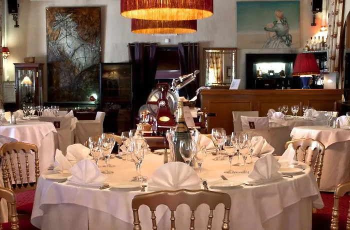 Du Cheval Blanc - Paris Marne La Vallee