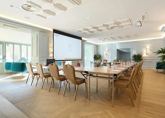 Du Cheval Blanc - Paris Marne La Vallee 4* Disneyland Paris