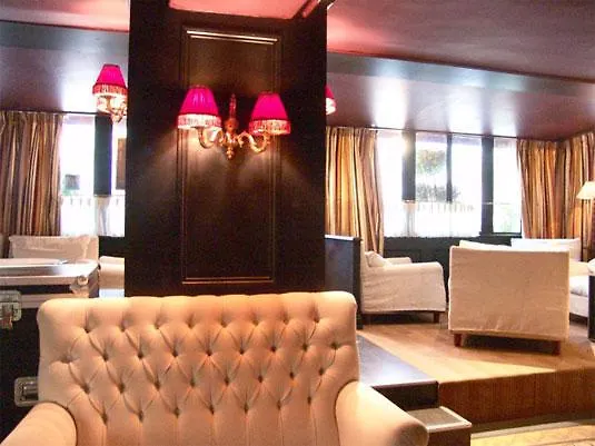 Hotel Du Cheval Blanc - Paris Marne La Vallee