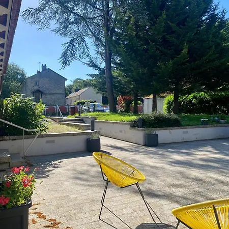 Hotel Du Cheval Blanc - Paris Marne La Vallee 4*